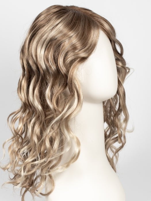 12FS12 MALIBU BLONDE | LIght Gold Brown, Light Natural Gold Blonde, Pale Natural Gold-Blonde Blend, Shaded with Light Gold Brown