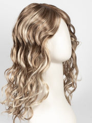 12FS12 MALIBU BLONDE | LIght Gold Brown, Light Natural Gold Blonde, Pale Natural Gold-Blonde Blend, Shaded with Light Gold Brown