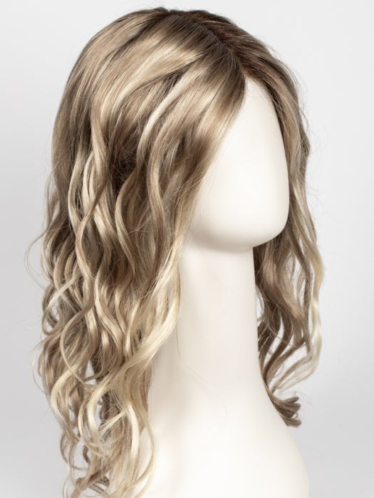 22F16S8 VENICE BLONDE | Light Ash Blonde and Light Natural Blonde Blend Shaded with Medium Brown