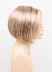 LIGHT BLONDE | 2 toned blend of Creamy Blonde with Champagne highlights