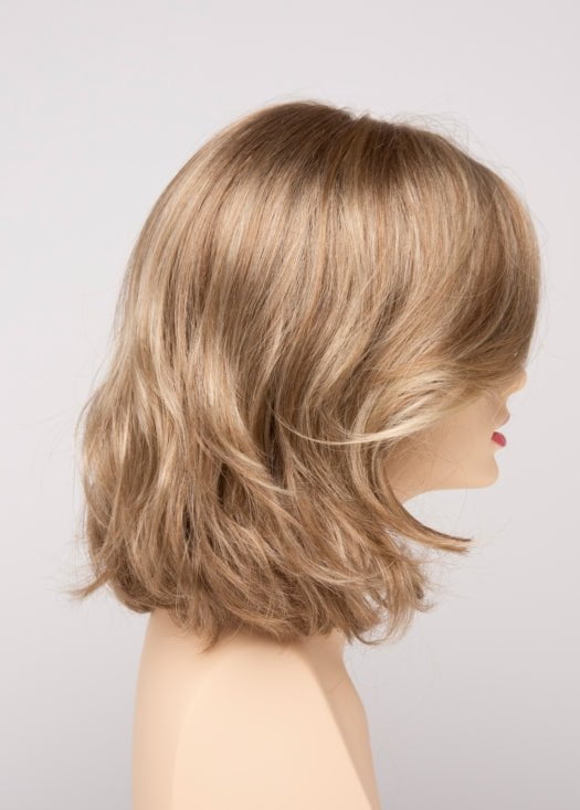 DARK BLONDE | 2 toned blend of Dark Honey Blonde with Lighter Blonde highlights