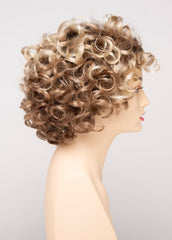 SPARKLING CHAMPAGNE | Medium Brown roots with overall Strawberry Blonde base and soft Golden Blonde highlights