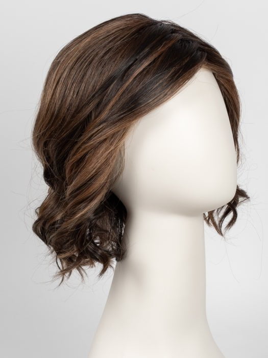 RL8/29SS SHADED HAZELNUT | Warm Medium Brown Evenly Blended with Ginger Blonde with Dark Roots