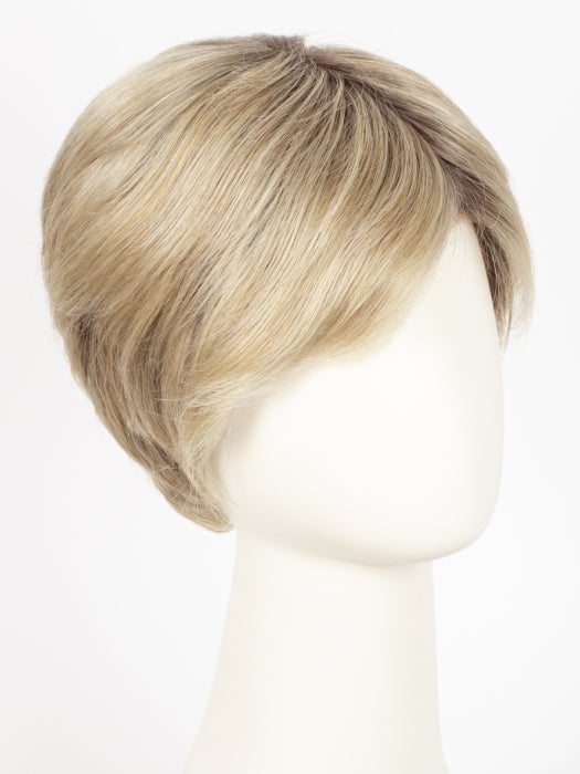 CHAMPAGNE ROOTED | Light Beige Blonde, Medium Honey Blonde, and Platinum Blonde blend with Dark Roots