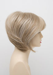 LIGHT BLONDE | 2 toned blend of Creamy Blonde with Champagne highlights