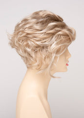 LIGHT BLONDE | 2 toned blend of Creamy Blonde with Champagne highlights