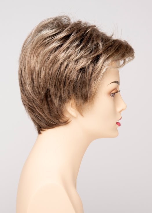 SPARKLING CHAMPAGNE | Medium Brown roots with overall Strawberry Blonde base and soft Golden Blonde highlights