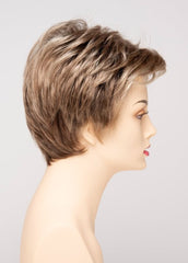 SPARKLING CHAMPAGNE | Medium Brown roots with overall Strawberry Blonde base and soft Golden Blonde highlights