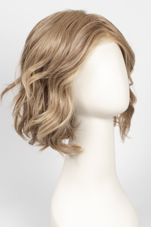 RL13/88 Golden Pecan | Neutral Medium Blonde With Pale Honey Blonde Highlights
