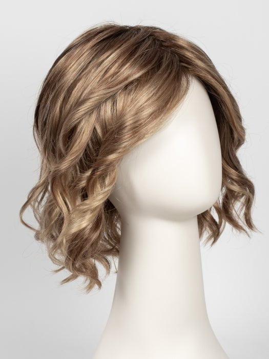 14/26S10 SHADED PRALINES N' CREAM | Light Gold Blonde & Medium Red-Gold Blonde Blend, Shaded with Light Brown