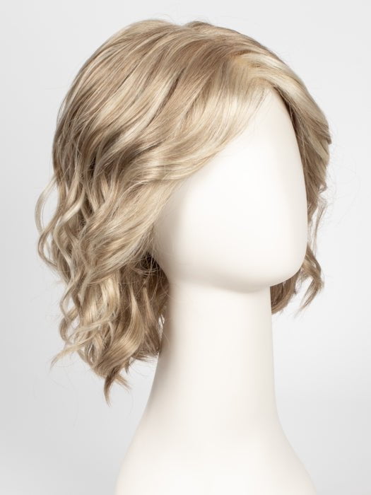 22F16 PINA COLADA | Light Ash Blonde & Light Natural Blonde Blend with Light Natural Blonde Nape