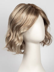 12FS12 MALIBU BLONDE | LIght Gold Brown, Light Natural Gold Blonde, Pale Natural Gold-Blonde Blend, Shaded with Light Gold Brown