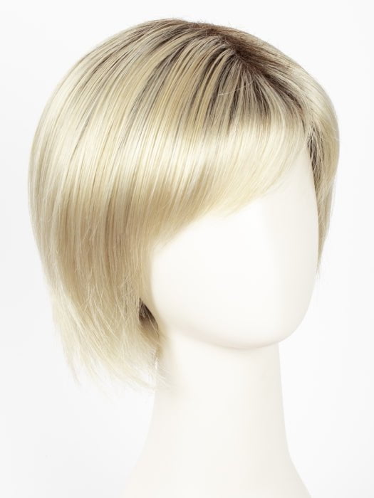 CHAMPAGNE-R | Light Beige Blonde, Medium Honey Blonde, and Platinum Blonde blend with Dark Roots