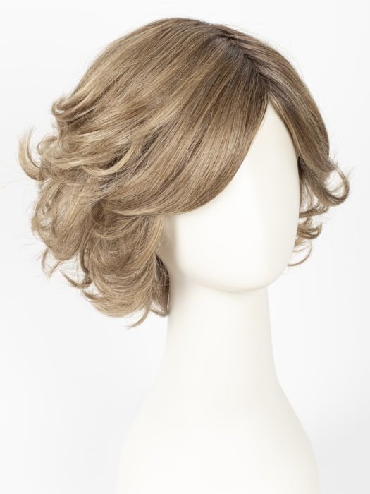 GF10-22SS ICED CAPPUCCINO | Light Brown Shaded with Medium Blonde