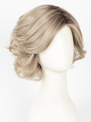 GF17-23SS ICED LATTE MACCHIATO | Honey Blonde shaded with Cool Blonde with Dark Roots