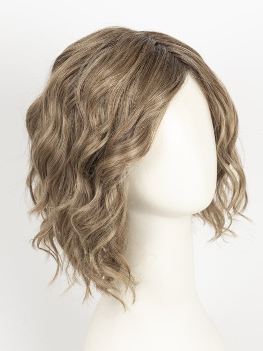 GF10-22SS ICED CAPPUCCINO | Light Brown Shaded with Medium Blonde