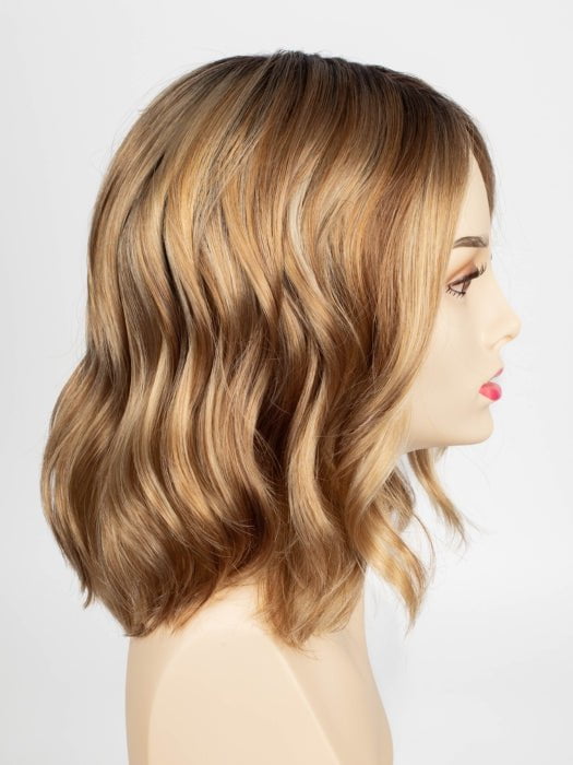 BUTTERSCOTCH SHADOW | A blend of Strong, Golden Blonde and Light Blonde with Dark Brown Roots