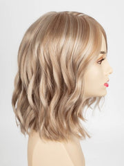 LIGHT BLONDE | 2 toned blend of Creamy Blonde with Champagne highlights