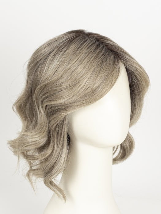RL17/23SS ICED LATTE MACCHIATO | Honey Blonde shaded with Cool Blonde and Dark Roots