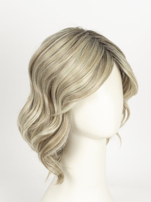 RL19/23SS SHADED BISCUIT | Light Ash Blonde Evenly Blended with Cool Platinum Blonde with Dark Roots