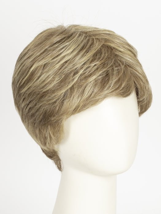 RL13/88 Golden Pecan | Neutral Medium Blonde With Pale Honey Blonde Highlights