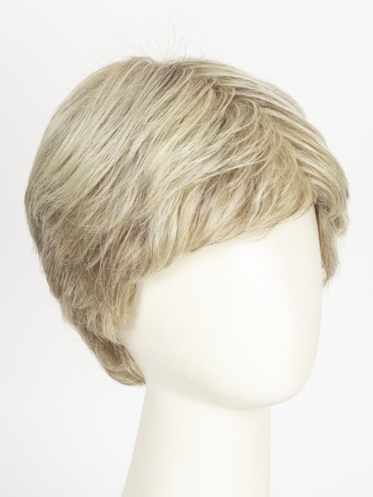 RL16/88 PALE GOLDEN HONEY | Dark Natural Blonde Evenly Blended with Pale Golden Blonde