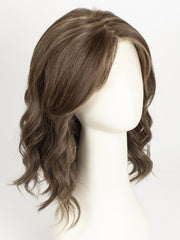 8RH14 MOUSSE CAKE | Medium Brown with 33% Medium Natural Blonde Highlights