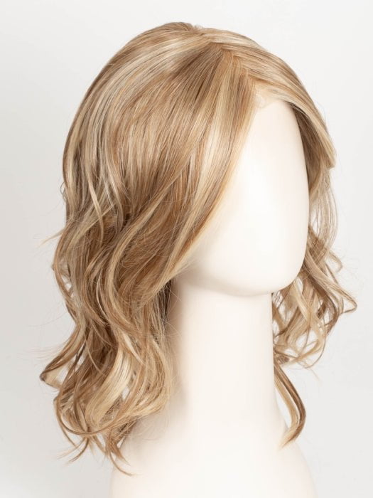 CREAMY TOFFEE | Dark Blonde Evenly Blended with Light Platinum Blonde and Light Honey Blonde