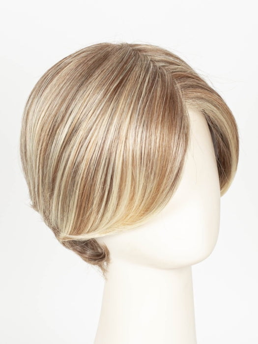 RL16/88 PALE GOLDEN HONEY | Dark Natural Blonde Evenly Blended with Pale Golden Blonde