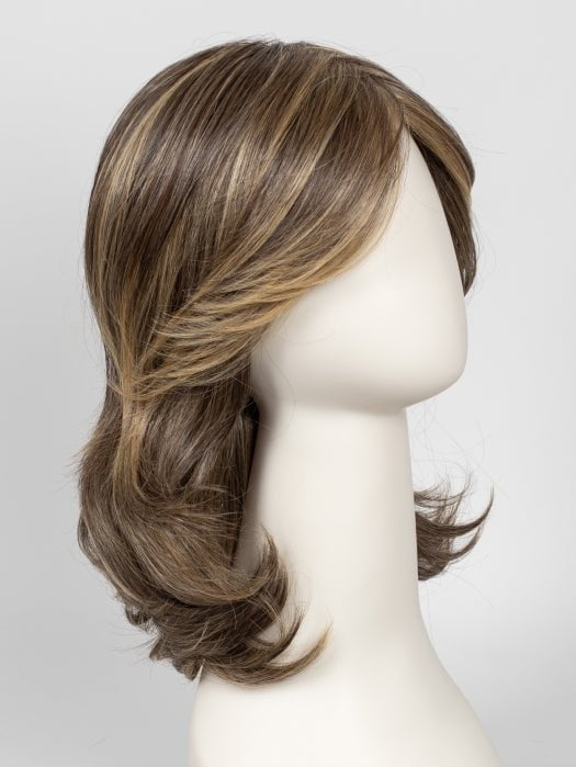 RL11/25 GOLDEN WALNUT | Medium Light Brown Evenly Blended with Medium Golden Blonde