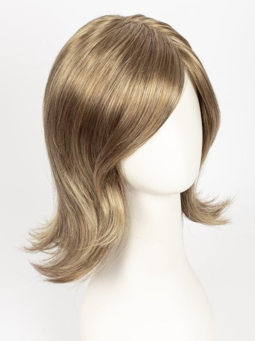 10/26TT FORTUNE COOKIE | Light Brown & Medium Red-Gold Blonde Blend with Light Brown Nape