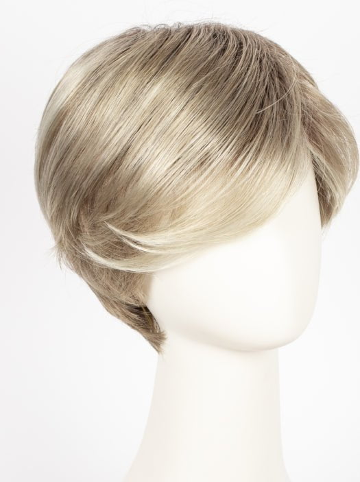 22F16S8 VENICE BLONDE | Light Ash Blonde and Light Natural Blonde Blend Shaded with Medium Brown