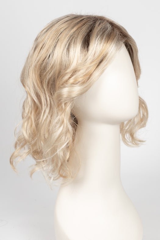 FS24/102S12 LAGUNA BLONDE | Light Natural Gold Blonde with Pale Natural Gold Blonde Bold Highlights, Shaded with Light Gold Brown