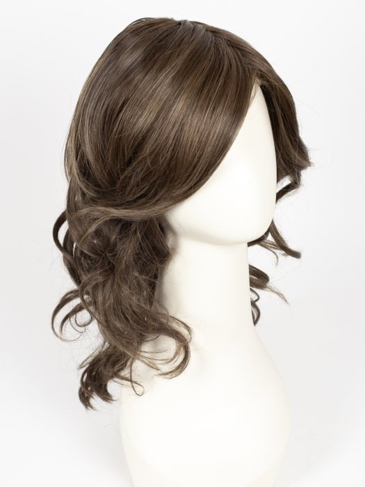 8RH14 MOUSSE CAKE | Medium Brown with 33% Medium Natural Blonde Highlights