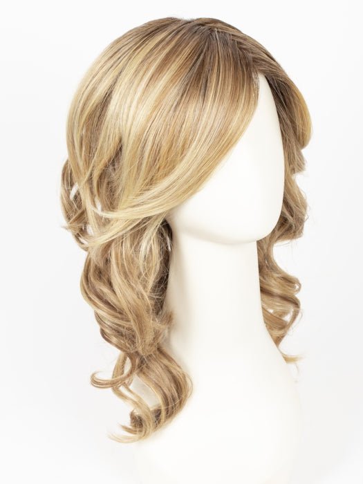 14/26S10 SHADED PRALINES N' CREAM | Light Gold Blonde & Medium Red-Gold Blonde Blend, Shaded with Light Brown