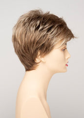 SPARKLING CHAMPAGNE | Medium Brown roots with overall Strawberry Blonde base and soft Golden Blonde highlights