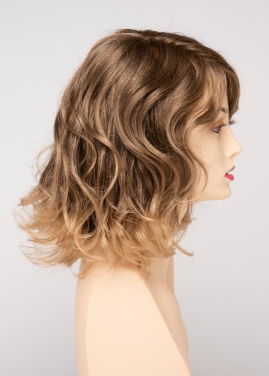 24/18 FROSTED | Light Brown with Wheat Blonde blended highlights