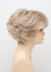 LIGHT BLONDE | 2 toned blend of Creamy Blonde with Champagne highlights