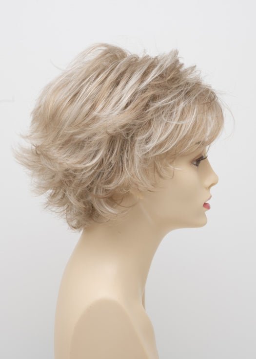 LIGHT BLONDE | 2 toned blend of Creamy Blonde with Champagne highlights