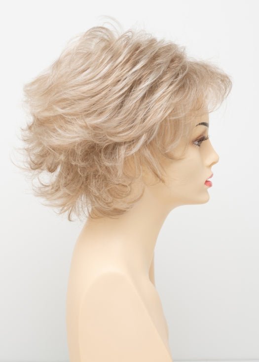 LIGHT BLONDE | 2 toned blend of Creamy Blonde with Champagne highlights
