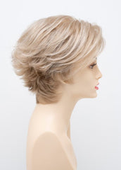 LIGHT-BLONDE | 2 toned blend of Creamy Blonde with Champagne highlights