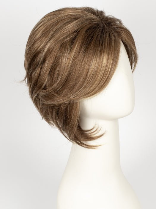 MAPLE-SUGAR-R | Light-Medium Brown Base with Warm Medium Blonde Highlights and Dark Brown Root