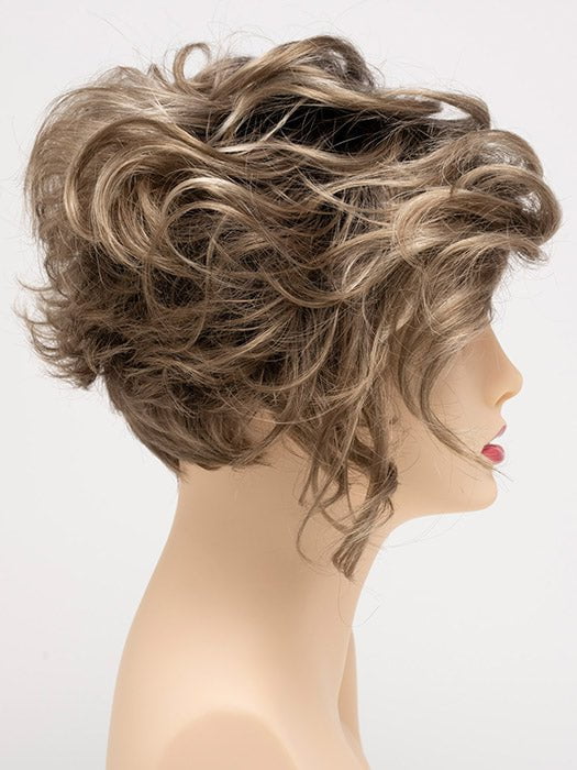 GOLDEN SANDSTONE | Creamy Beige-Blonde with Darker Brown Roots