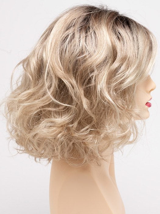 CHAMPAGNE SHADOW | Soft Dark Blonde with Platinum Highlights and Chestnut Roots