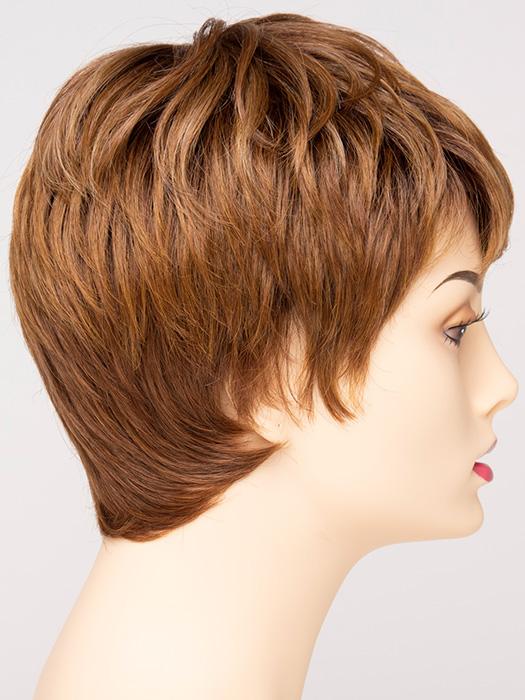 GOLDEN NUTMEG | Medium Brown roots with overall Warm Cinnamon base and Golden Blonde highlights