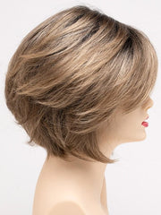 HONEY BREEZE | A blend of Cool, Honey Blonde and Multi-Dimensional Medium Brown with Darker Brown Roots