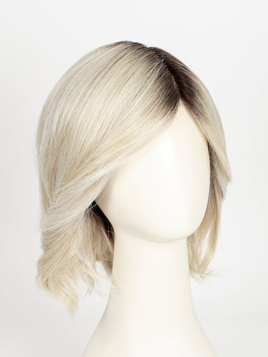 RL16/22SS SHADED ICED SWEET CREAM | Pale Blonde with Slight Platinum Highlighting with Dark Roots