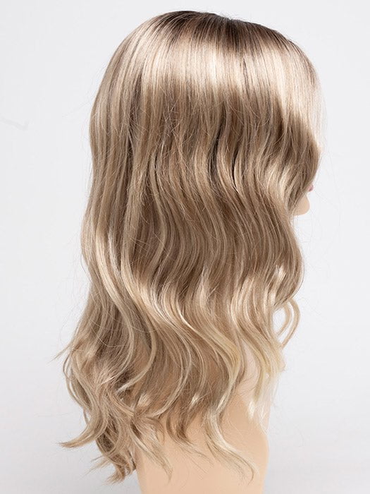 CHAMPAGNE SHADOW | Soft Dark Blonde with Platinum Highlights and Chestnut Roots