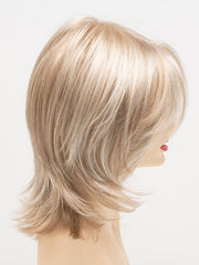 LIGHT-BLONDE | 2 toned blend of Creamy Blonde with Champagne highlights