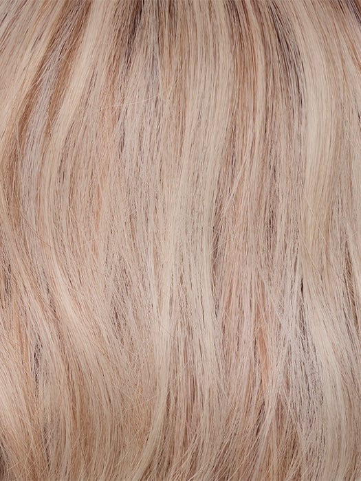 SEA SALT BLOND R | A perfect mixture of cool, icy-blond and warm-dark blond. The rich brown root tone enhances the modern appearance.